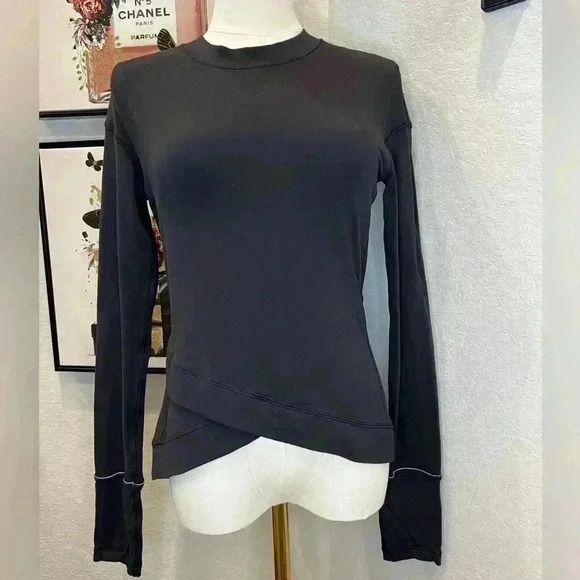 Lululemon Close to Crossing Long Sleeve Sz Small - Picture 3 of 10